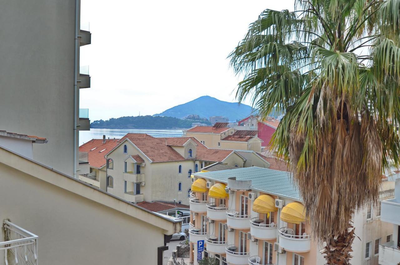 Hotel Meduza Bečići Exteriör bild